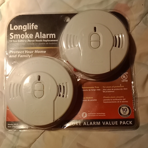 Quality smoke alarm with a 10-year battery - Picture 2 of 4